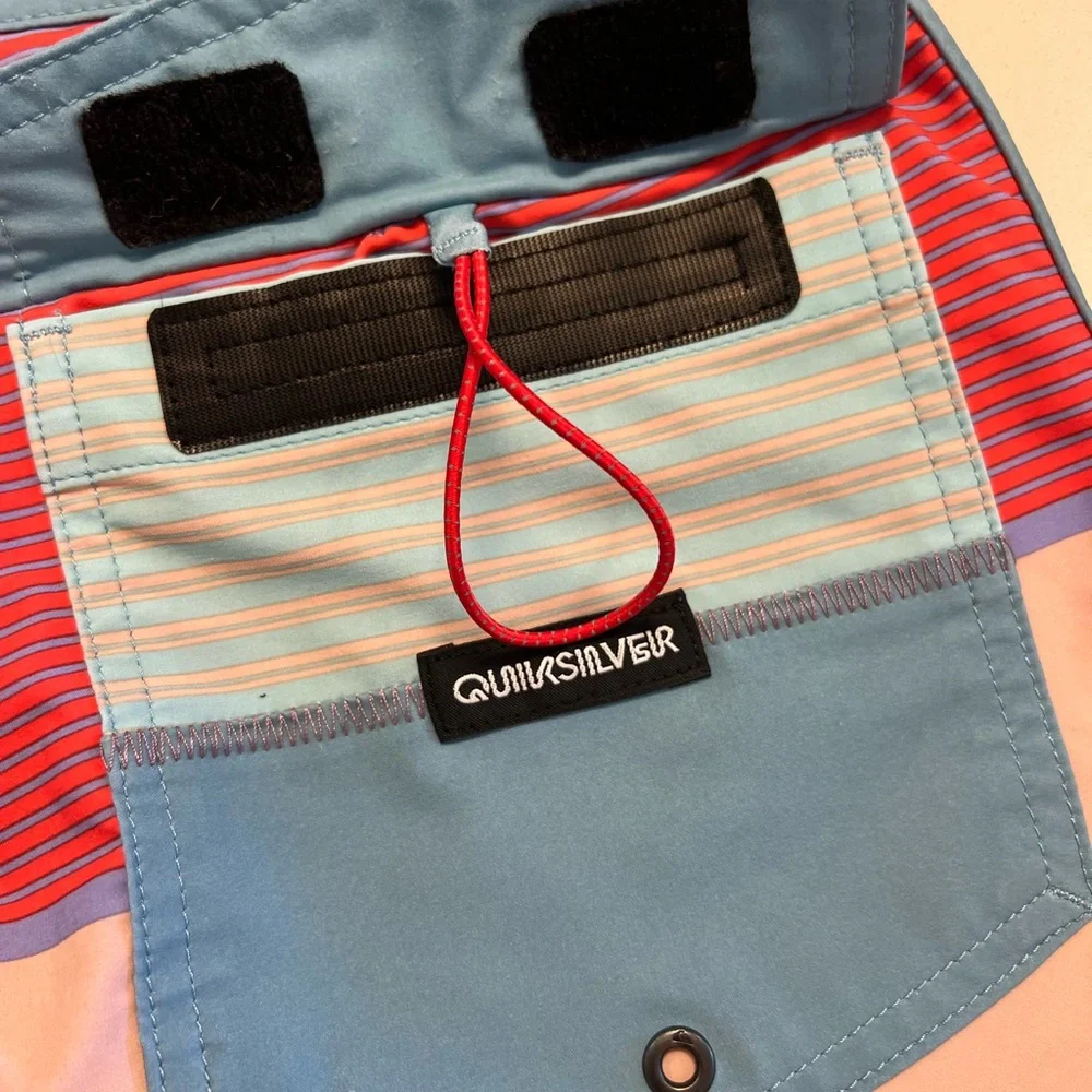Quiksilver Surfsilk Tijuana 19” Boardshorts Striped Preppy Coastal Vacation📐31